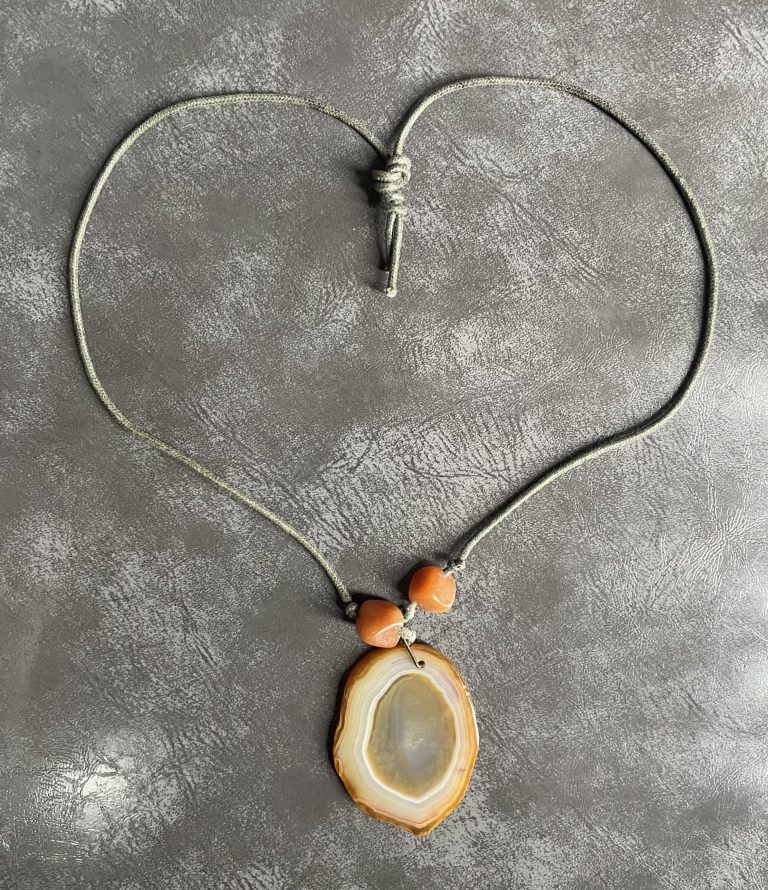 1970's Agate Pendant Necklace