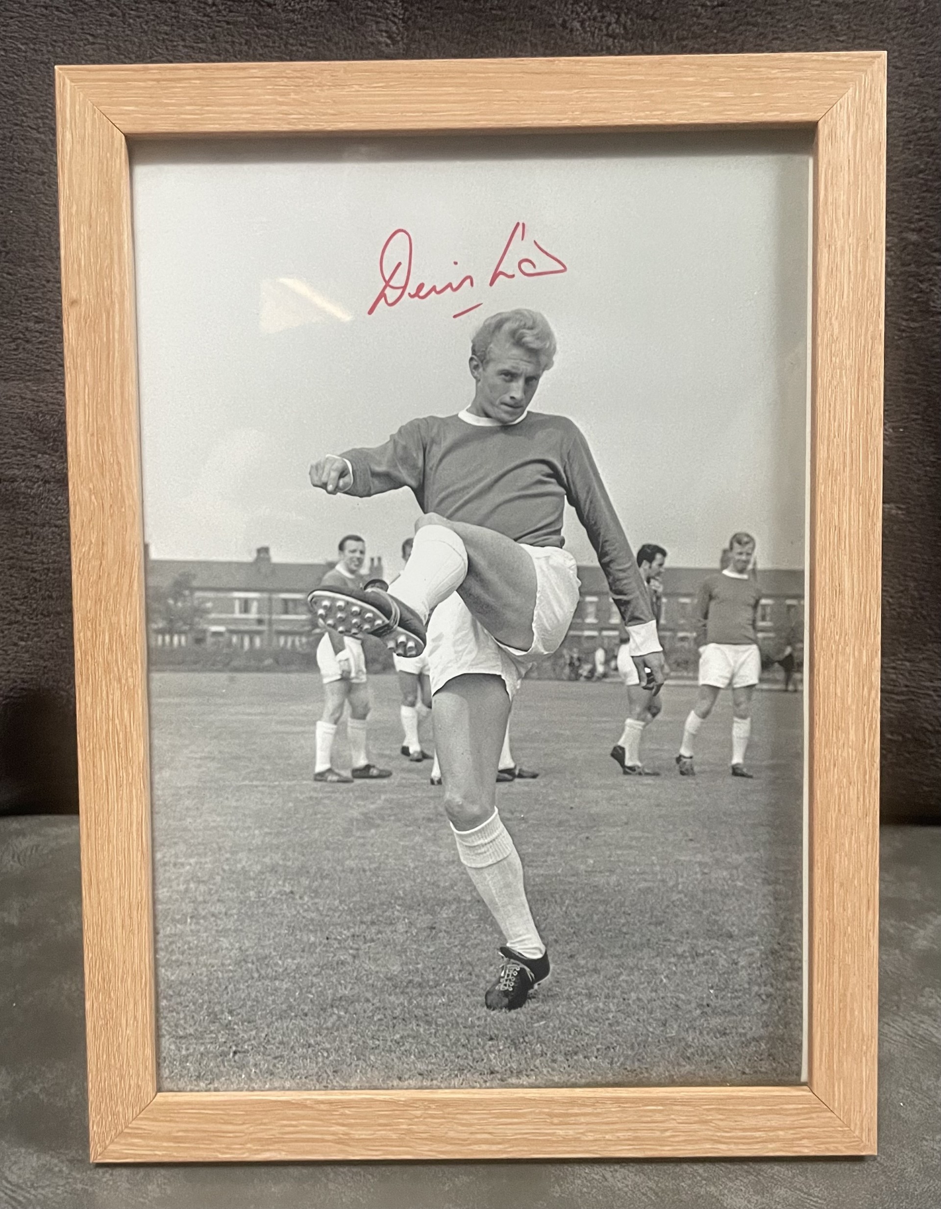 Denis Law Hand-Signed 12x8 Framed Photo w/ AFTAL COA