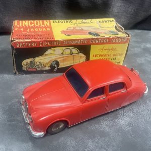 1950's Lincoln International Jaguar MK 1 2.4 Automatic Battery Powered Model