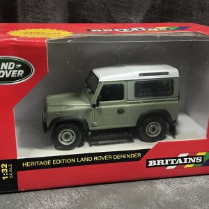 Britains Land Rover Defender Heritage Edition 1:32 Scale Diecast Model